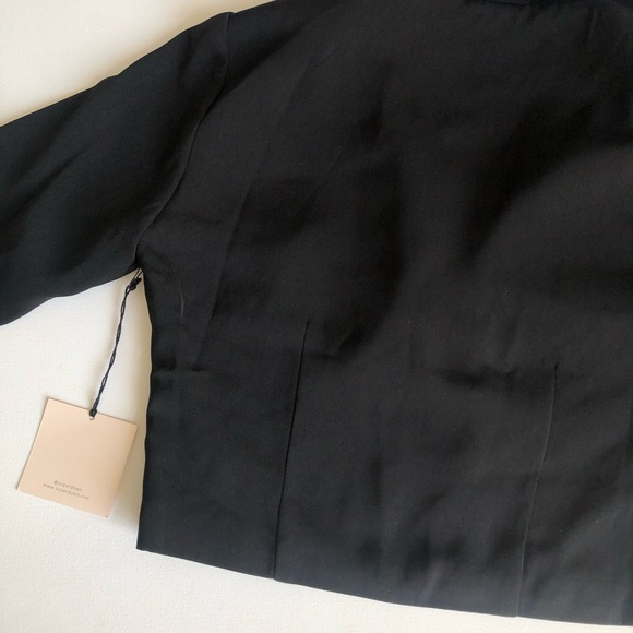SUPERDOWN Revolve | Cropped Blazer - Picture 6 of 7